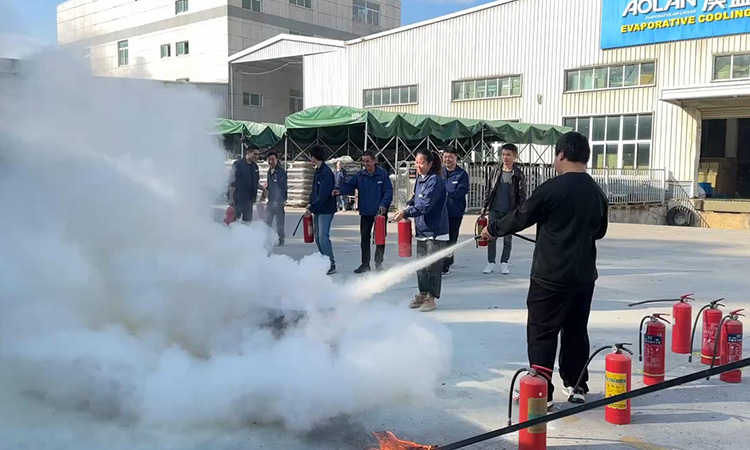 Simulacros reales para mejorar las capacidades de autorrescate: Aolan realiza simulacros de incendio anuales