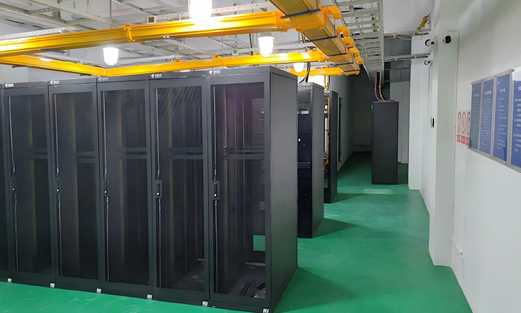 Proyecto de renovación de PUE de una sala de informática en Sichuan